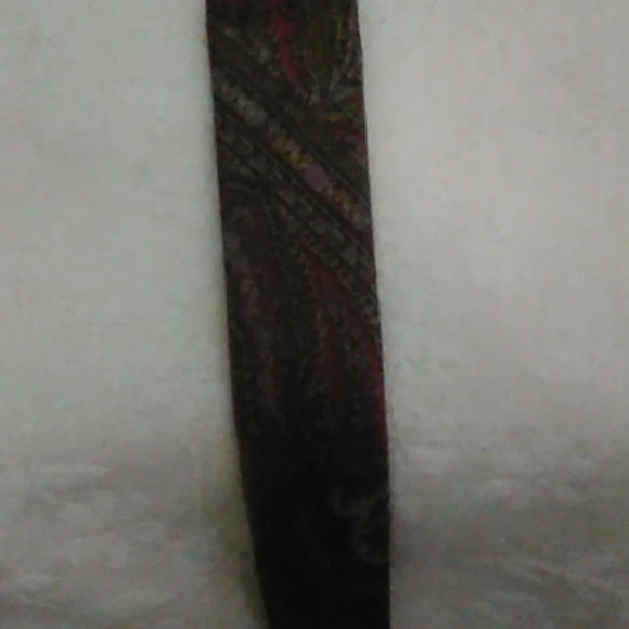 Vintage Liberty of London Necktie - Picture 5 of 6